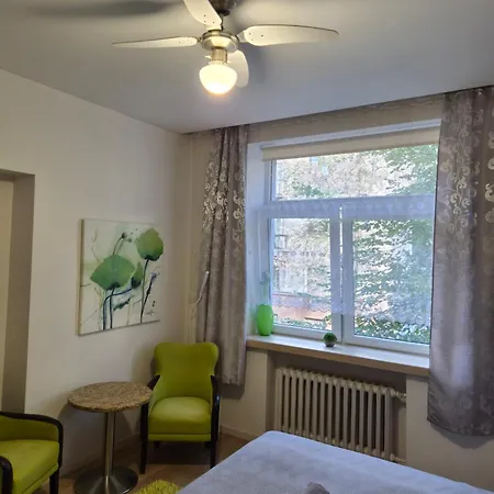 Kauno Apartamentai King Size Bed Хостел *